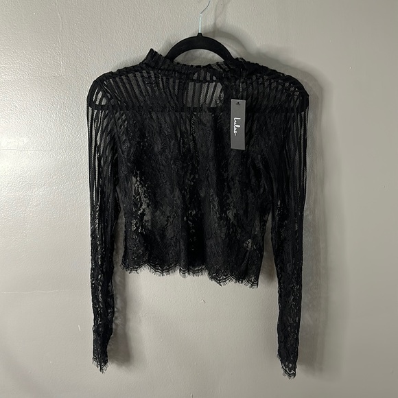 Lulus Tops - Beautiful Lace long sleeve top